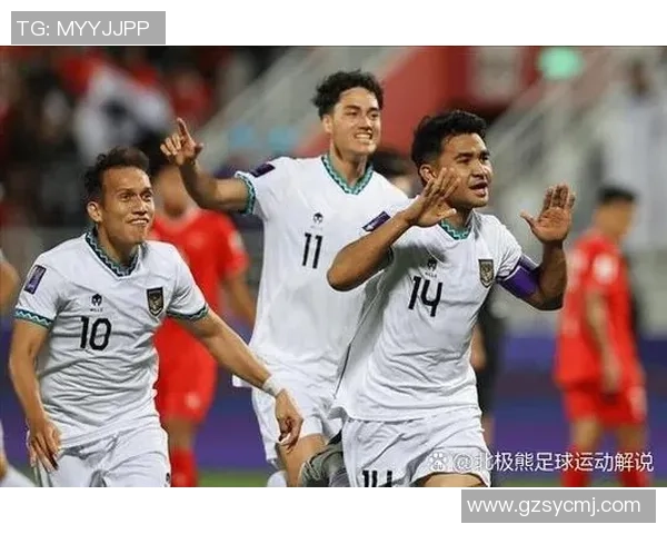 足球解说席的背后故事与精彩瞬间的完美结合