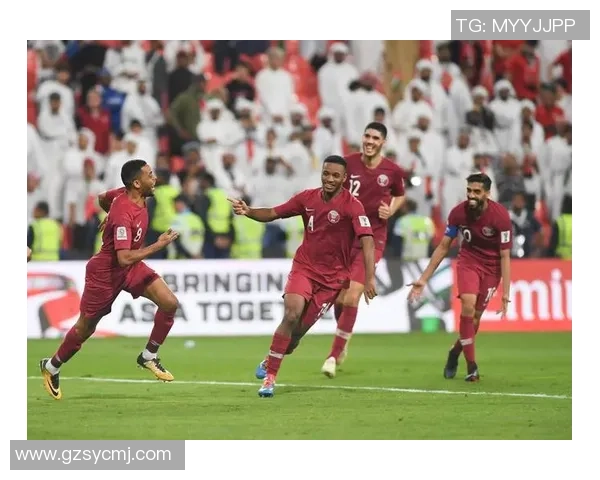 阿联酋足球赛场爆发激烈群殴事件引发广泛关注与讨论